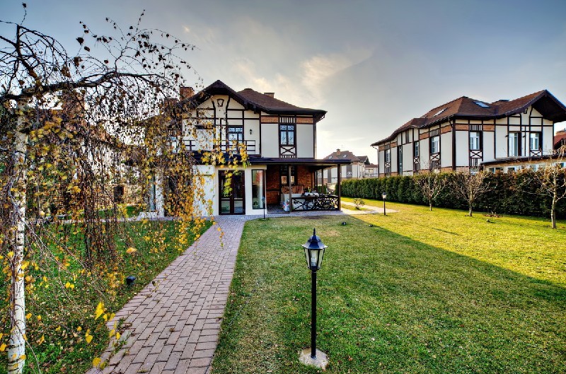 истринский район коттеджный поселок рига фэмили. коттеджный поселок старый свет истринский район. старый свет истринский район. заброшки в первоуральске. петрович сад коттеджный посёлок старая мельница.